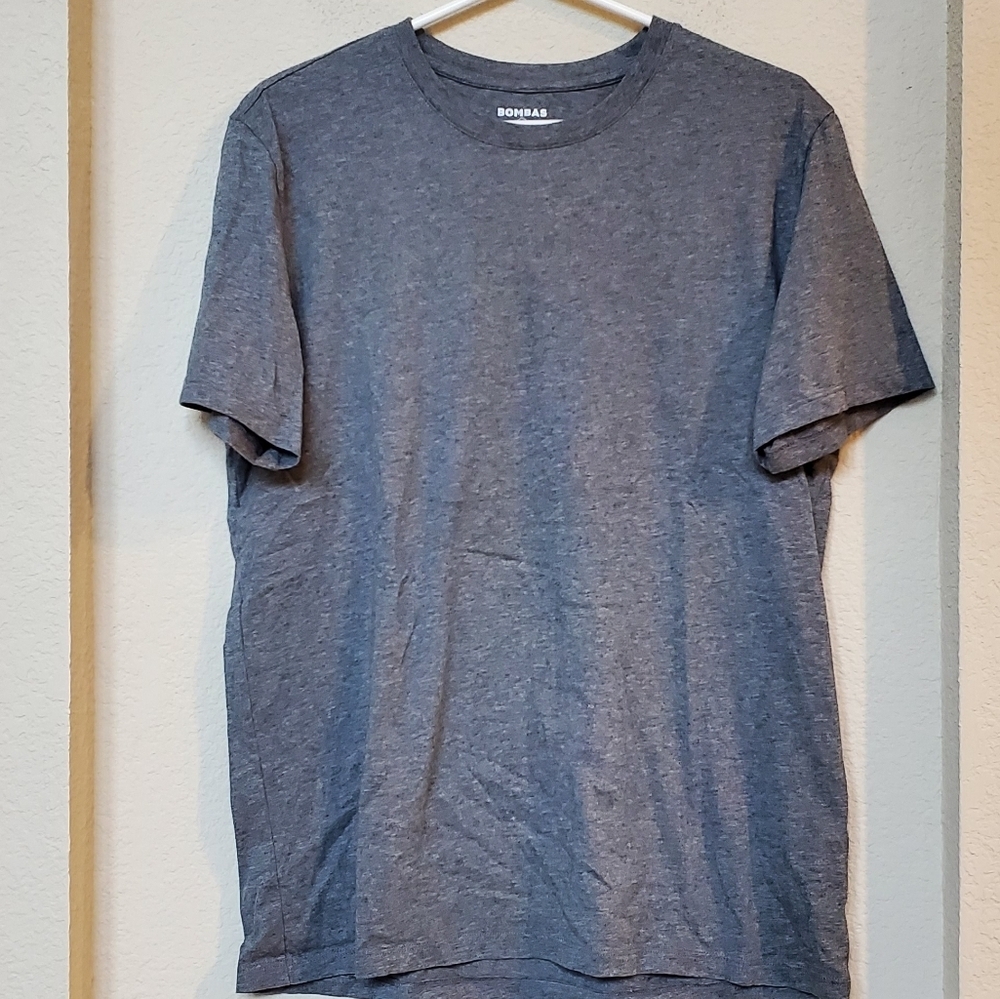 Bombas Ladies Crew Neck Tee.  Size Medium